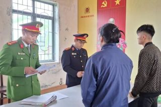 Hà Tĩnh: Khởi tố thiếu niên ném đá làm vỡ kính xe tải trên cao tốc