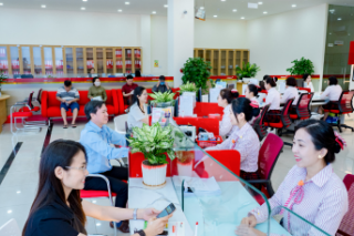 HDBank dẫn đầu với hai giải thưởng tại Mastercard Customer Forum 2025