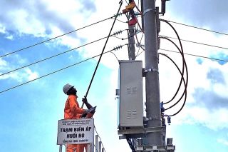 Điện Biên: Điện lưới quốc gia lan tỏa tới 132 hộ dân vùng cao trước thềm năm mới