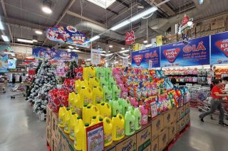 TP. HCM: Nguồn cung dồi dào, hàng bình ổn chiếm tỷ trọng lớn phục vụ Tết Bính Ngọ 2026