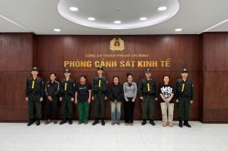 Triệt phá đường dây sản xuất dầu gió giả quy mô lớn tại TP. HCM