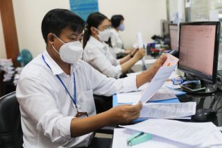 Luật Viên chức mới: Cho phép ký hợp đồng bên ngoài và tham gia điều hành doanh nghiệp