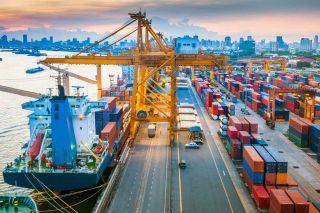 Thương mại Việt Nam năm 2025: Công nghệ cao dẫn dắt xuất khẩu, Mỹ tiếp tục là thị trường trụ cột