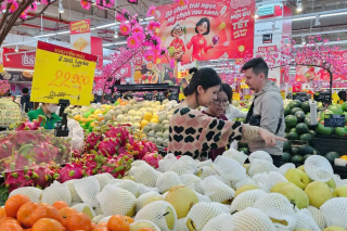 Hà Nội: Siêu thị đồng loạt giảm giá, khuyến mại dịp đầu năm mới
