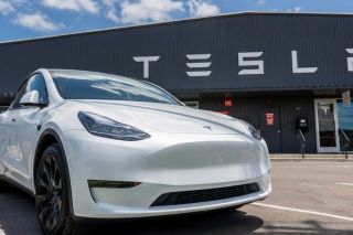 Tesla mất ngôi số 1 thế giới về sản xuất xe điện