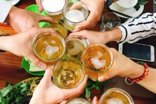 Cảnh giác bia giả tràn lan dịp Tết Nguyên đán Bính Ngọ 2026