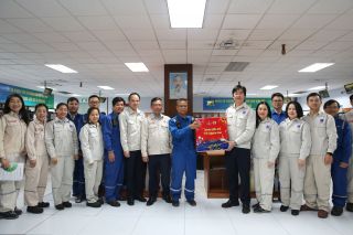Công đoàn Petrovietnam thăm hỏi, chúc Tết người lao động BSR nhân dịp Xuân Bính Ngọ 2026