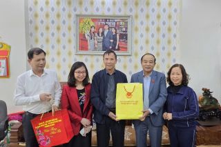 Hải Phòng: Thăm, tặng quà tri ân các gia đình chính sách dịp Tết Nguyên đán Bính Ngọ 2026