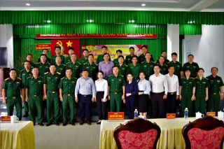 Lãnh đạo TP.HCM thăm, chúc Tết cán bộ, chiến sĩ Ban Chỉ huy Biên phòng cửa khẩu cảng Bà Rịa - Vũng Tàu