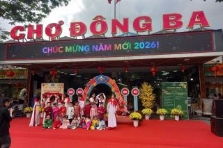 Chợ Đông Ba và hoạt động xuân yêu thương