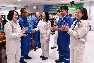 Tiếp thêm động lực, sự gắn kết với người lao động trực vận hành dịp Tết tại Nhà máy Lọc dầu Dung Quất