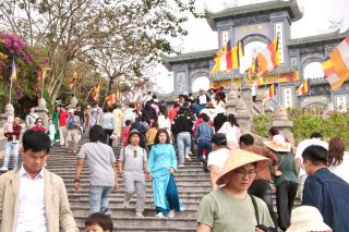 Xuân về trên thành phố biển Đà Nẵng