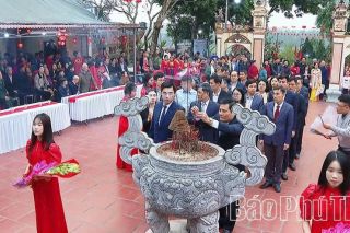 Phú Thọ tổ chức lễ hội “Cướp bông, ném chài” tại đền Vân Luông