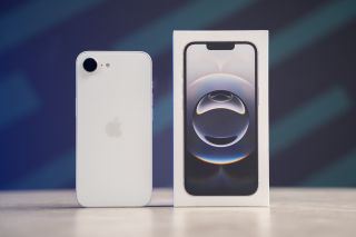 iPhone 17e chuẩn bị lên kệ: Bước tiến về hiệu năng hay chỉ là bản nâng cấp nhẹ?