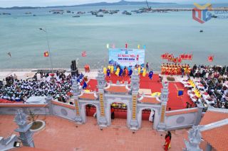 Đặc khu Cô Tô tổ chức Lễ hội Mở cửa biển Xuân Bính Ngọ