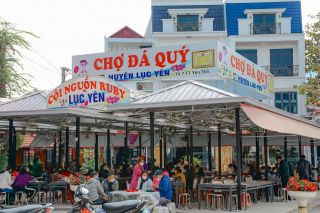 Chợ đá quý Lục Yên – Phiên chợ “độc nhất vô nhị” của tỉnh Lào Cai