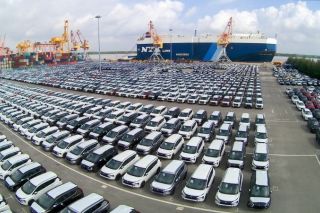 Xe nhập khẩu tăng mạnh, Trung Quốc bứt phá