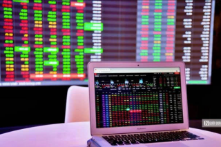 Một số cổ phiếu đáng chú ý ngày 21/4: KBC, CII, DGW