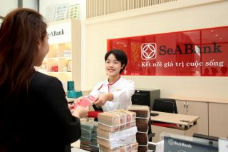 SeABank giảm 0,5%/năm lãi suất huy động