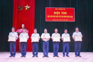 Hải đoàn 42 tổ chức Hội thi Báo cáo viên giỏi