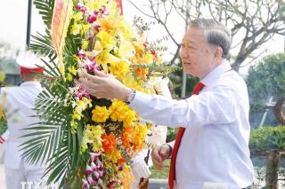 Tổng Bí thư, Chủ tịch nước Tô Lâm dâng hương tưởng niệm Tổng Bí thư Hà Huy Tập