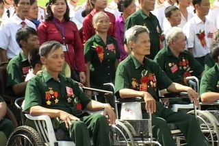 Cục Người có công yêu cầu rà soát số liệu phục vụ tặng quà dịp 30/4