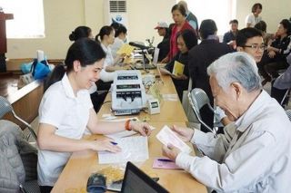 Bộ Nội vụ báo cáo những bất cập khi tăng lương hưu mức cao và đề xuất điều chỉnh từ 1/7