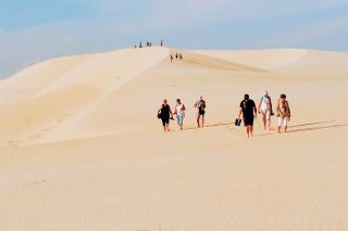 Đồi cát Mũi Né vào Top 9 kỳ quan thiên nhiên đẹp nhất Việt Nam theo bình chọn của tạp chí Mỹ
