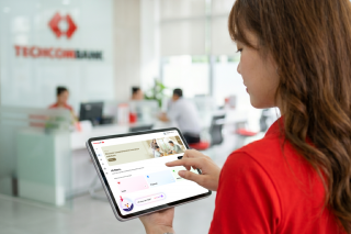 Techcom Life giữ vững vị trí số 1 bancassurance, lọt Top 5 doanh thu phí bảo hiểm mới