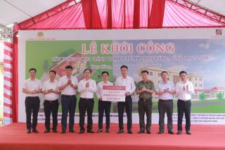 Agribank trao tặng 15 tỷ đồng an sinh xã hội tại Lạng Sơn - Lan tỏa trách nhiệm cộng đồng nơi phên dậu Tổ quốc
