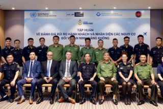 Ngành Hải quan: Tăng cường công tác kiểm soát hành khách tại cửa khẩu hàng không