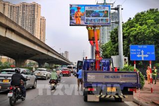 Hà Nội sắp vận hành 36 màn hình LED cập nhật ùn tắc, ngập úng theo thời gian thực