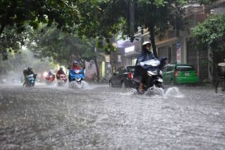 Thời tiết ngày 25/7: Mưa dông diện rộng trên cả nước