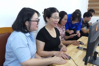 Hà Nội: Phường Cầu Giấy, trang bị kỹ năng số cho lực lượng nòng cốt, đưa chuyển đổi số đến từng tổ dân phố