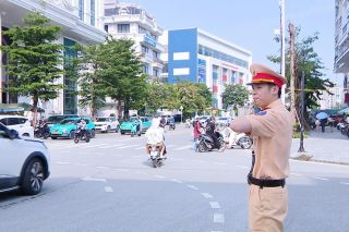 Công an thành phố Quảng Ninh đảm bảo an ninh cho chương trình nghệ thuật mừng thành phố Quảng Ninh