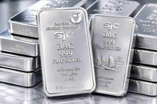 Giá bạc hôm nay 3/9: Sụt giảm
