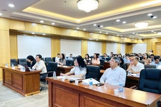 Cấm livestream bán thuốc: Giữ niềm tin y tế trên không gian số