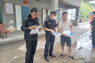 Hải quan Cửa khẩu Cầu Treo: Bắt giữ 16 vụ vận chuyển trái phép qua biên giới