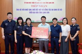 Hải quan khu vực VI chung tay hỗ trợ xóa nhà tạm, nhà dột nát