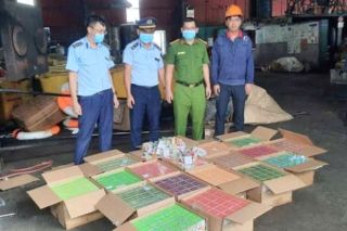 Đắk Lắk: Tiêu hủy gần 11.000 đầu hút thuốc lá điện tử không rõ nguồn gốc