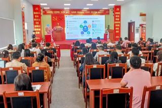 Chi cục Hải quan khu vực VIII: Tập huấn, hướng dẫn triển khai số hóa chứng từ thuộc hồ sơ hải quan