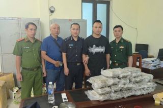 Hải quan Cầu Treo phát hiện 2 vụ ma túy và nghi là ma túy, thu giữ gần 11kg tang vật