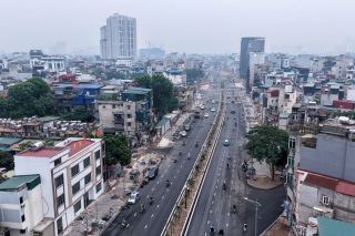 Đầu tư công và dịch vụ tạo động lực tăng trưởng