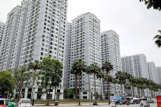 Giá nhà giảm 30%, giao dịch bất động sản vẫn lao dốc