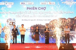 Đà Nẵng: Từ gian hàng trải nghiệm đến thị trường trực tuyến