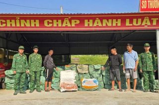 Quảng Ninh: Bộ đội Biên phòng thu giữ hơn 6 tấn nầm lợn, trứng gà non đông lạnh bốc mùi tại khu vực biên giới