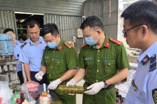 Quảng Trị: Phát hiện cơ sở sản xuất chả sử dụng hàn the