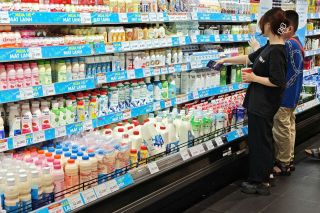 Cửa hàng tiện lợi bước vào cuộc đua mới: Ai giữ được khách mới thắng