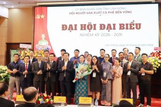 Lâm Đồng thành lập Hiệp hội Cà phê, bà Đinh Nguyễn Thùy Dung làm Chủ tịch