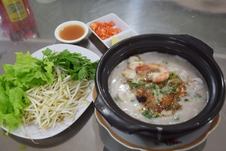 Bún cá thố và bánh canh cốt dừa miền Tây ở Sài Gòn